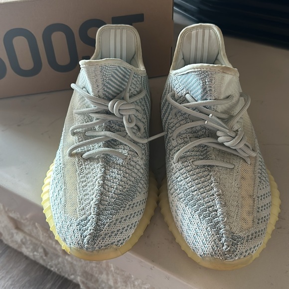 adidas YEEZY Boost 350 V2 Cloud White (Non-Reflective) Size 8 Men’s - Picture 9 of 14